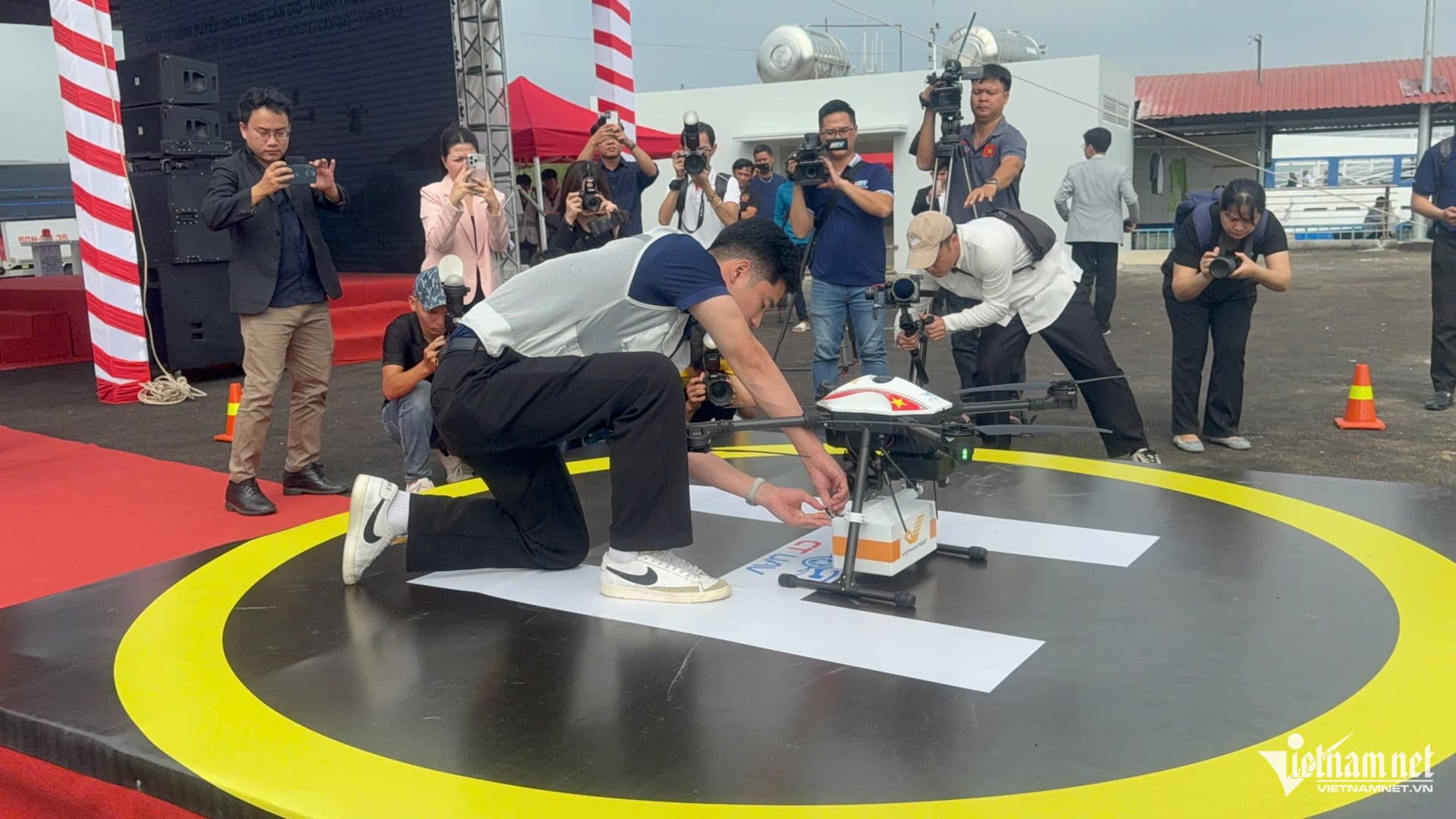 TP.HCM: Khai trương tuyến giao hàng bằng máy bay không người lái đầu tiên, nối liền Cần Giờ - Vũng Tàu